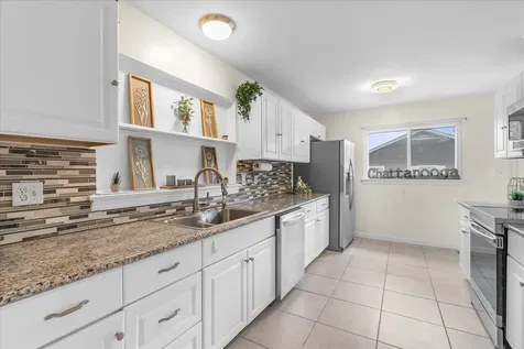 3825 Pin Oak Terrace Chattanooga TN 37411