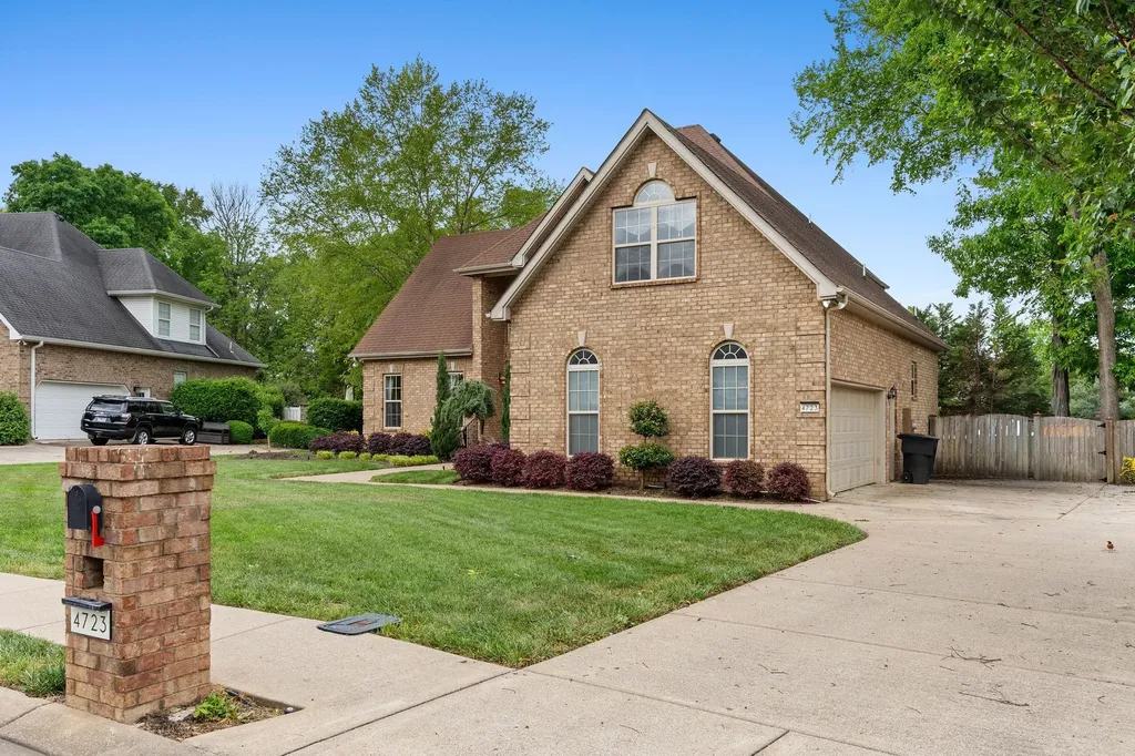 4723 Garcia Boulevard Murfreesboro TN 37128