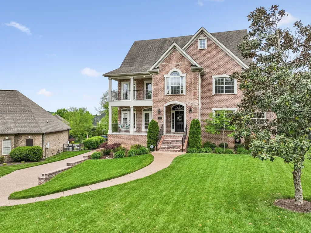 1007 Atchley Court Hendersonville TN 37075