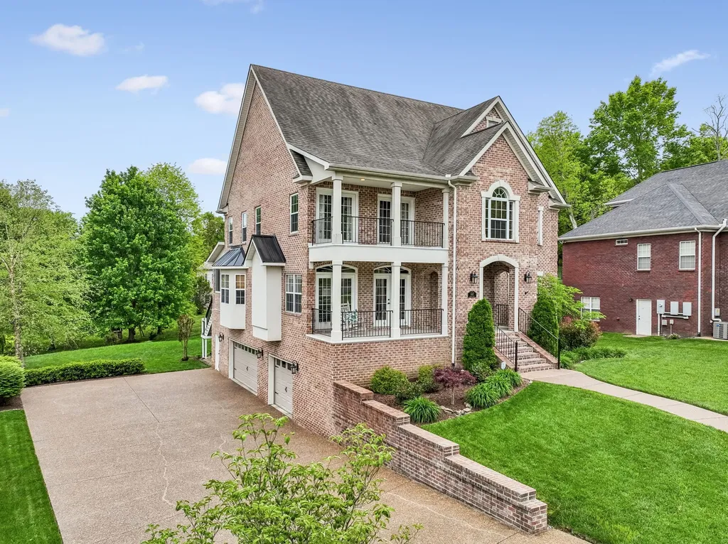 1007 Atchley Court Hendersonville TN 37075