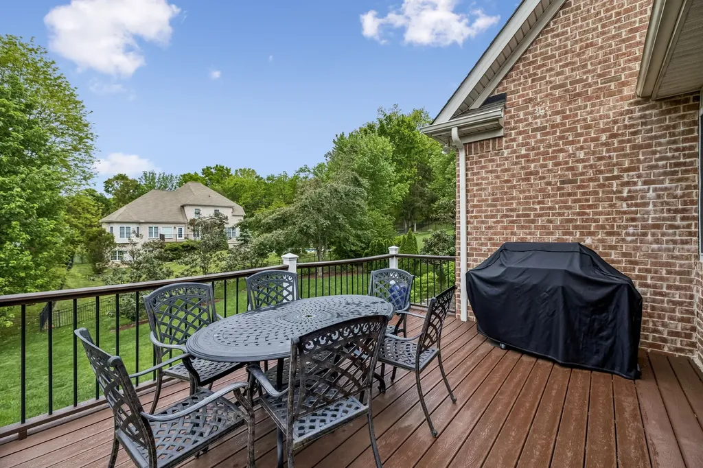 1007 Atchley Court Hendersonville TN 37075