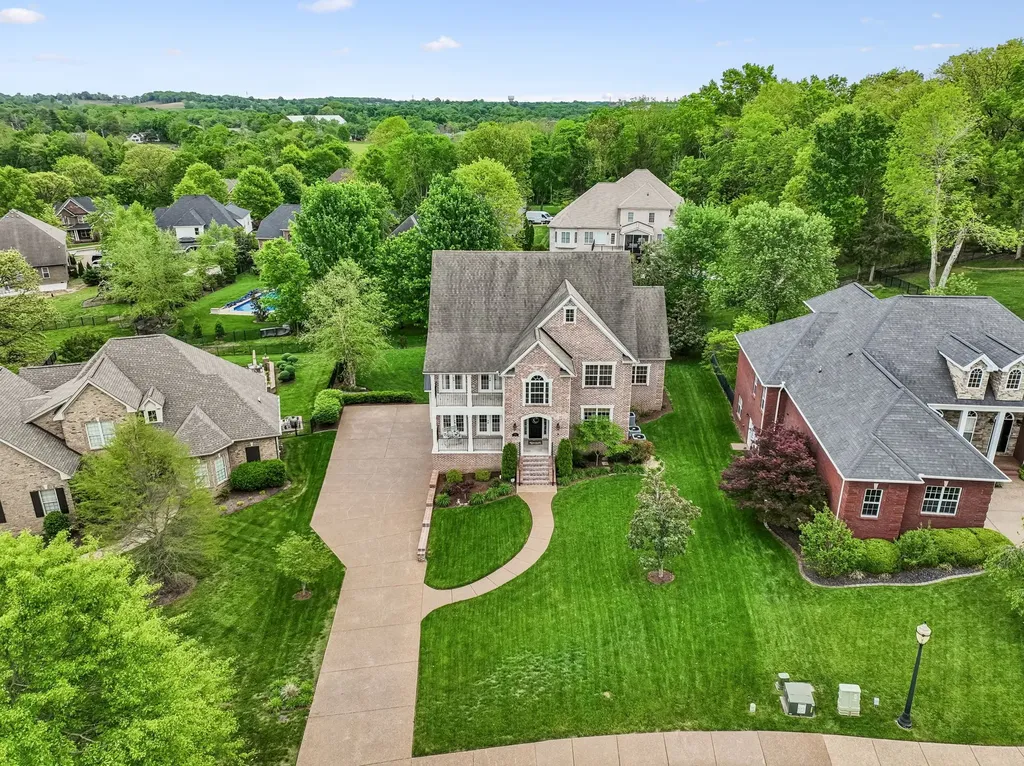 1007 Atchley Court Hendersonville TN 37075