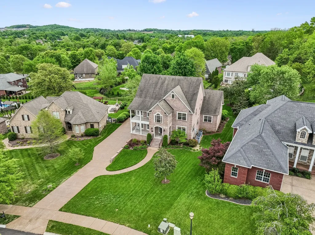1007 Atchley Court Hendersonville TN 37075