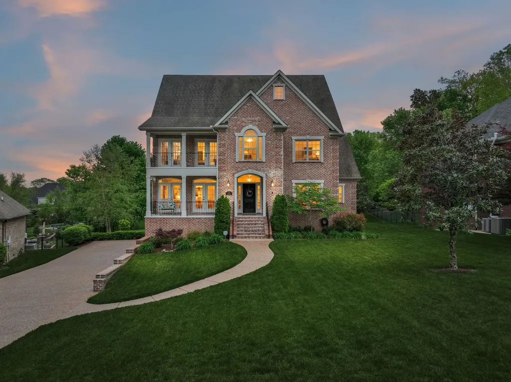 1007 Atchley Court Hendersonville TN 37075