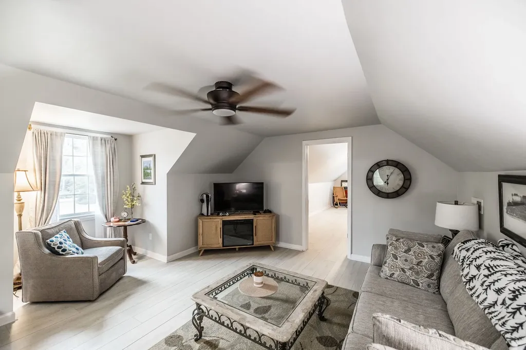 6272 Lickton Pike Goodlettsville TN 37072