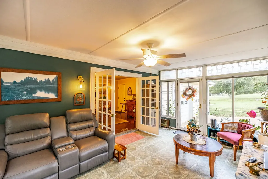 6272 Lickton Pike Goodlettsville TN 37072