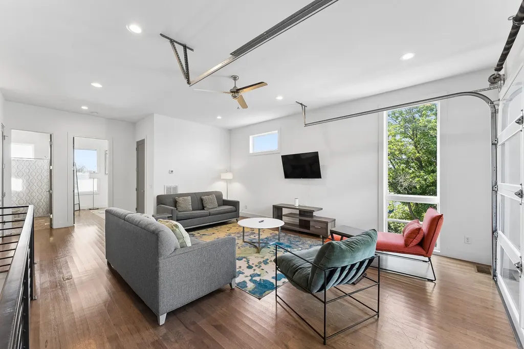 2723 Westwood Drive Nashville TN 37204