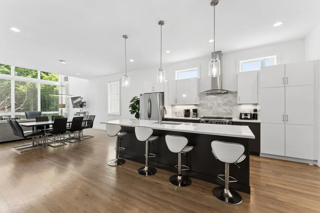 2723 Westwood Drive Nashville TN 37204