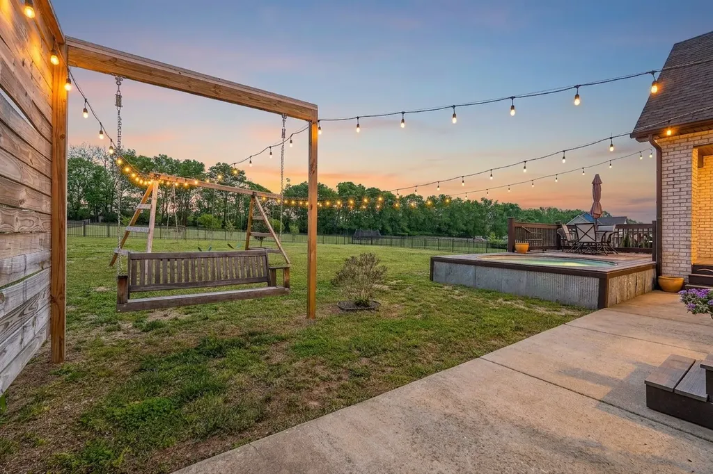 1031 Caballo Trail Gallatin TN 37066
