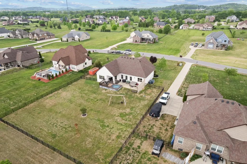 1031 Caballo Trail Gallatin TN 37066