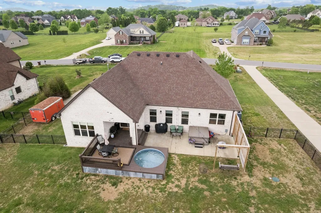 1031 Caballo Trail Gallatin TN 37066