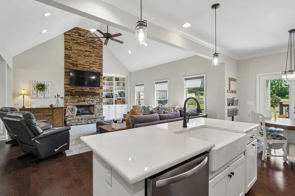 1031 Caballo Trail Gallatin TN 37066