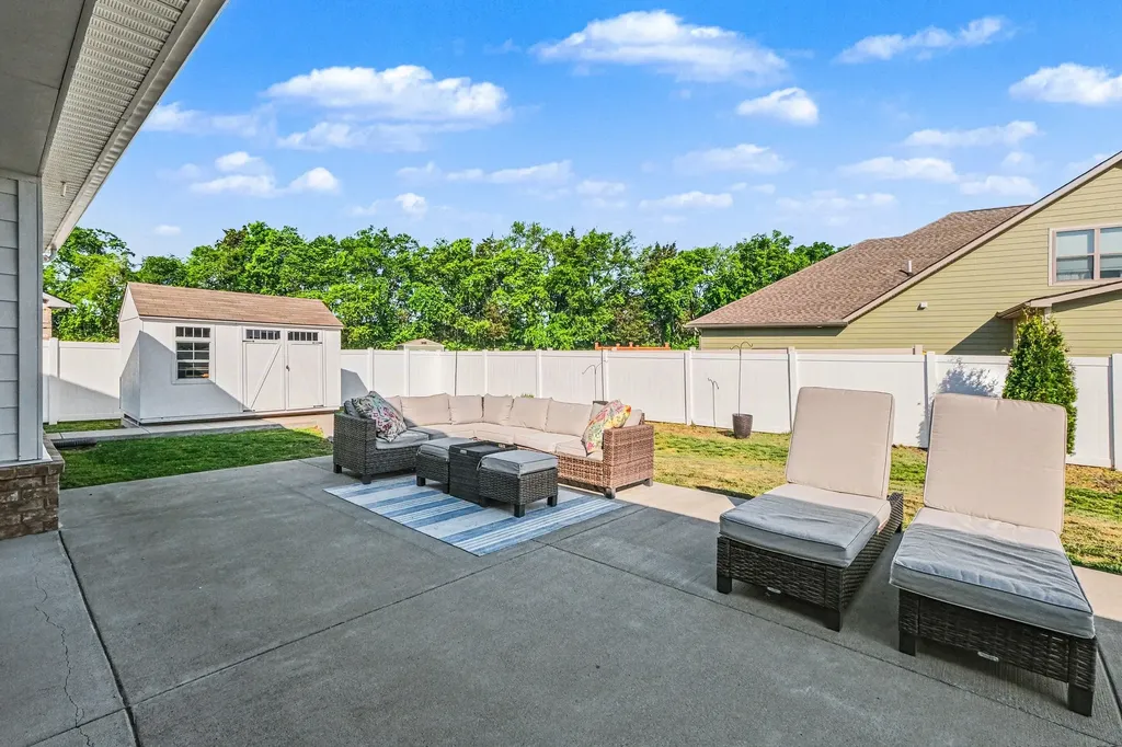 2602 Kingfisher Drive Murfreesboro TN 37128
