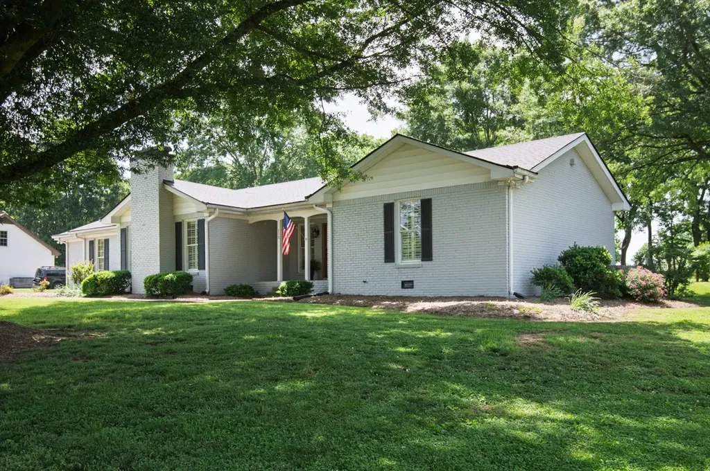 112 Herman Harrison Drive Hendersonville TN 37075