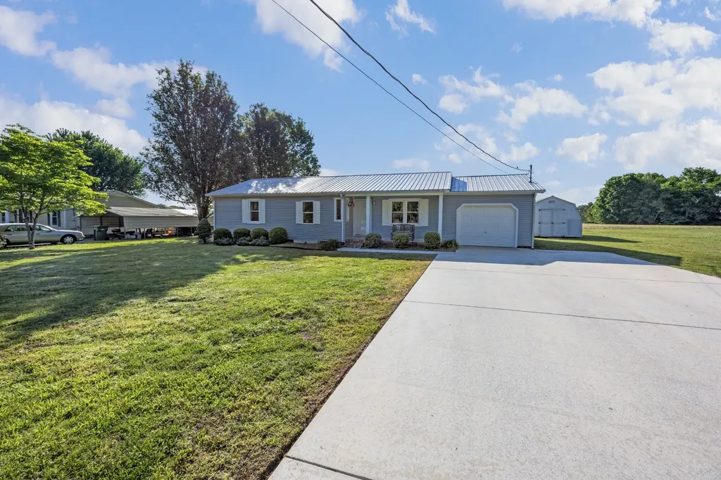 180 Woods Edge Road Winchester TN 37398