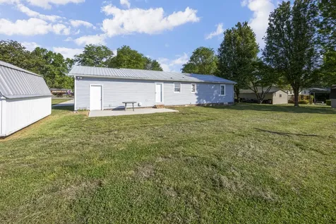 180 Woods Edge Road Winchester TN 37398