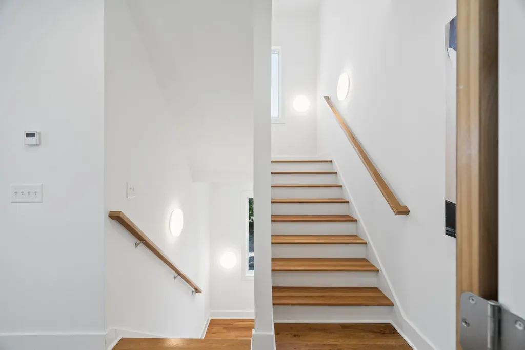 2513 White Avenue Nashville TN 37204