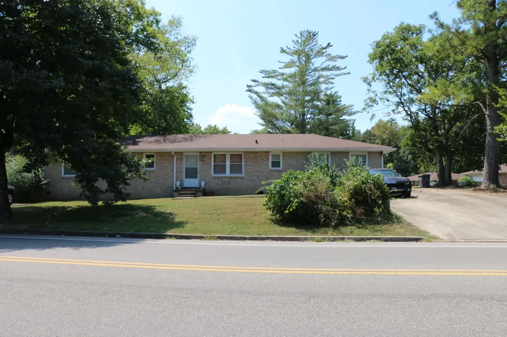 2292 Old Ashland City Road Clarksville TN 37043