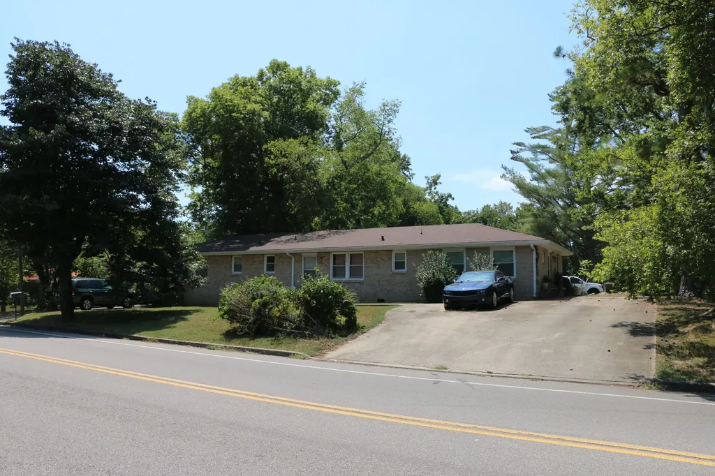 2292 Old Ashland City Road Clarksville TN 37043