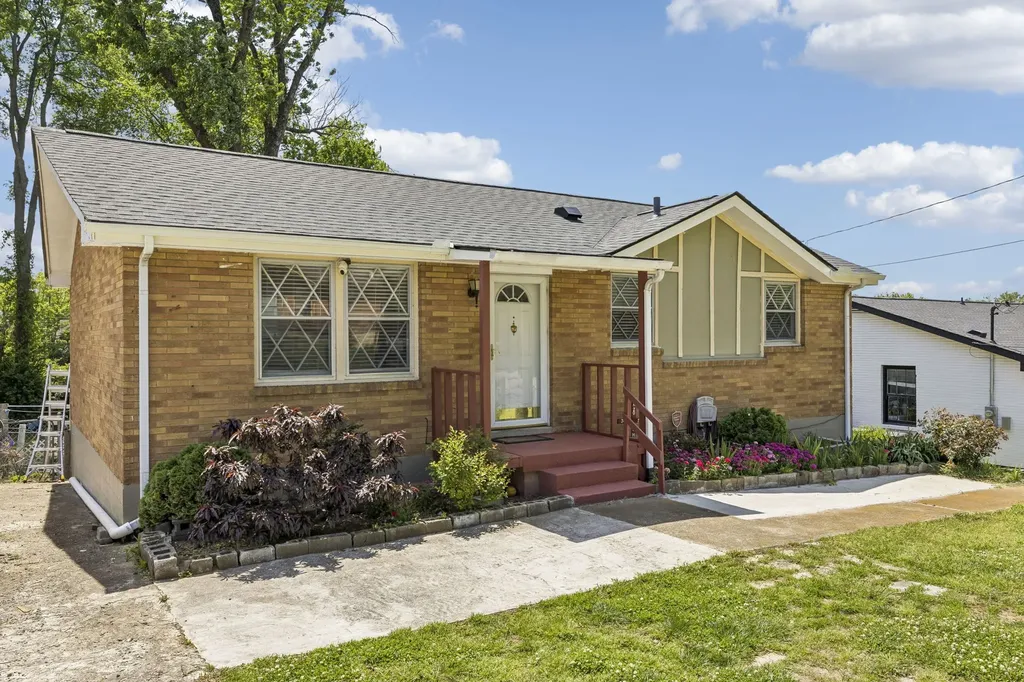 261 Eisenhower Drive Nashville TN 37211