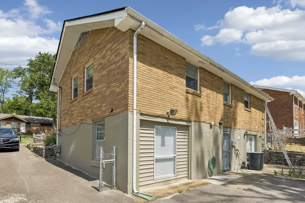 261 Eisenhower Drive Nashville TN 37211