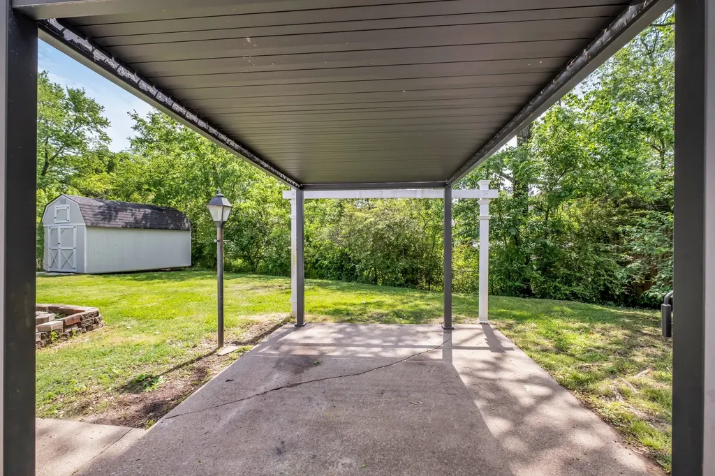 138 Carriage Drive Nashville TN 37221