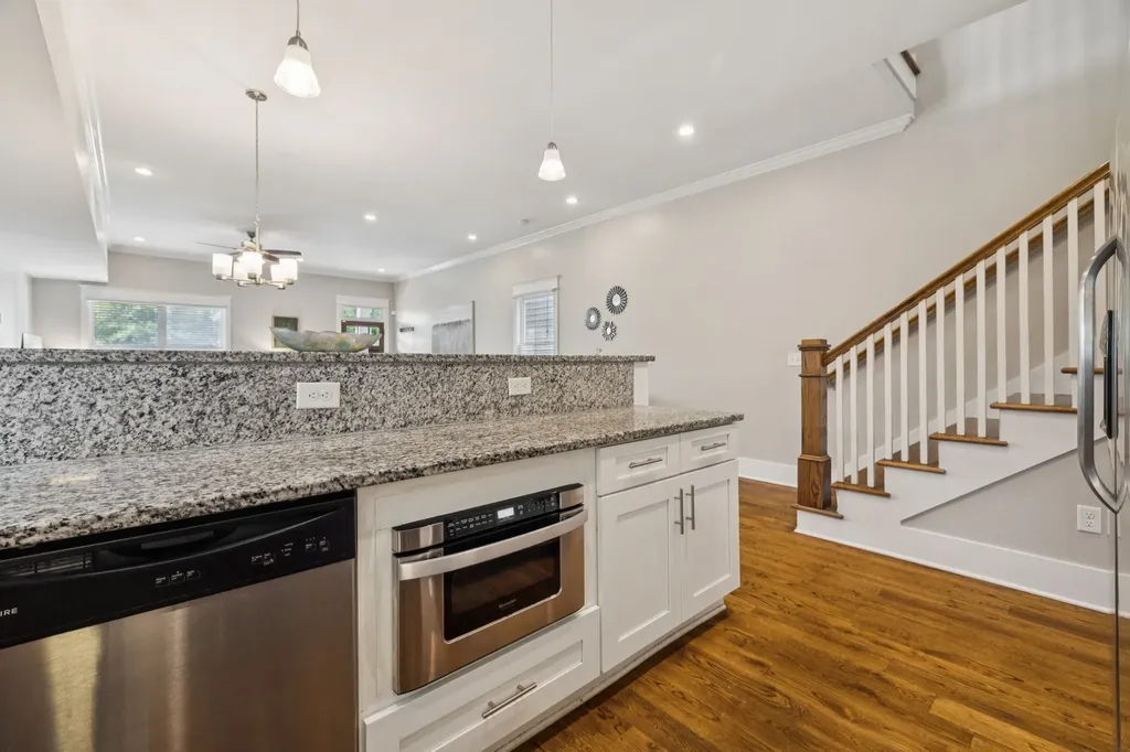 1413B Meridian Street Nashville TN 37207