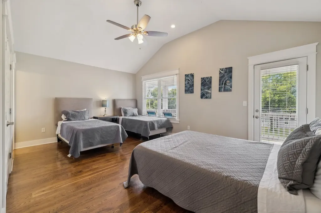 1413B Meridian Street Nashville TN 37207