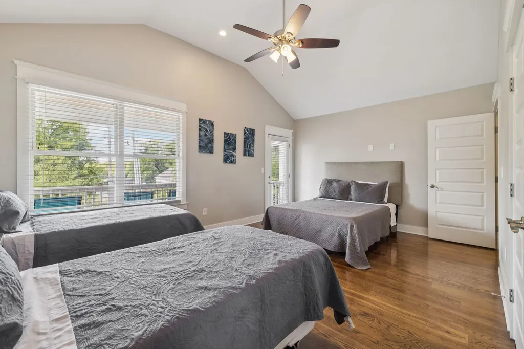 1413B Meridian Street Nashville TN 37207