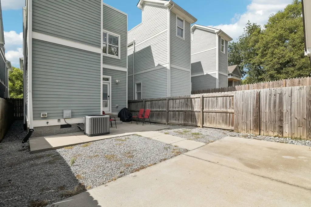 1413B Meridian Street Nashville TN 37207