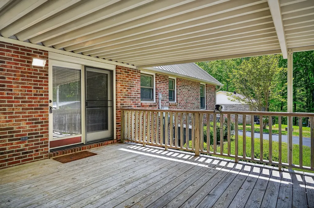 106 June Street Mcminnville TN 37110