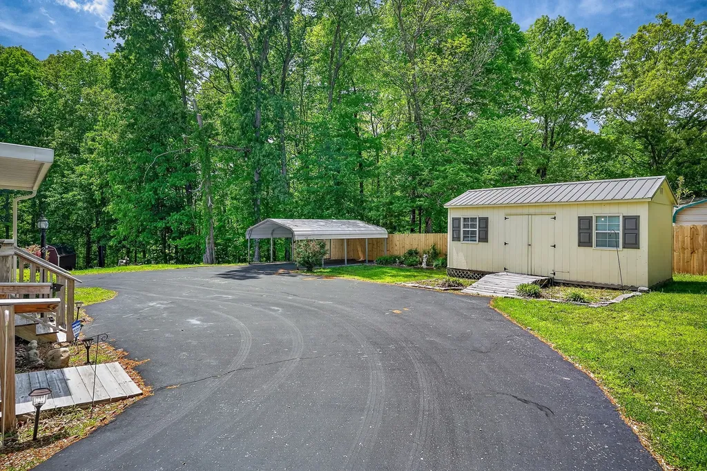 106 June Street Mcminnville TN 37110
