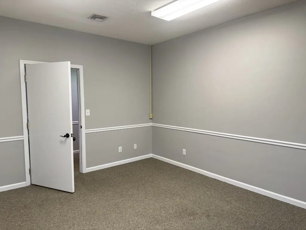 130 Hillcrest Dr Suite #104 Clarksville TN 37043