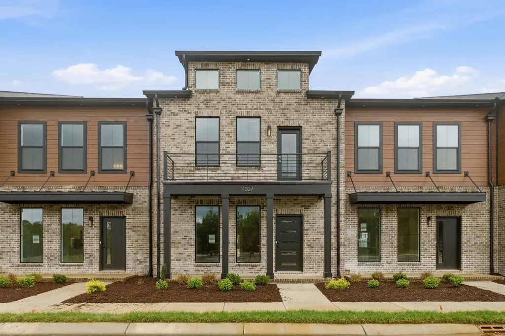 1327 Rebecca Johns Drive Murfreesboro TN 37128