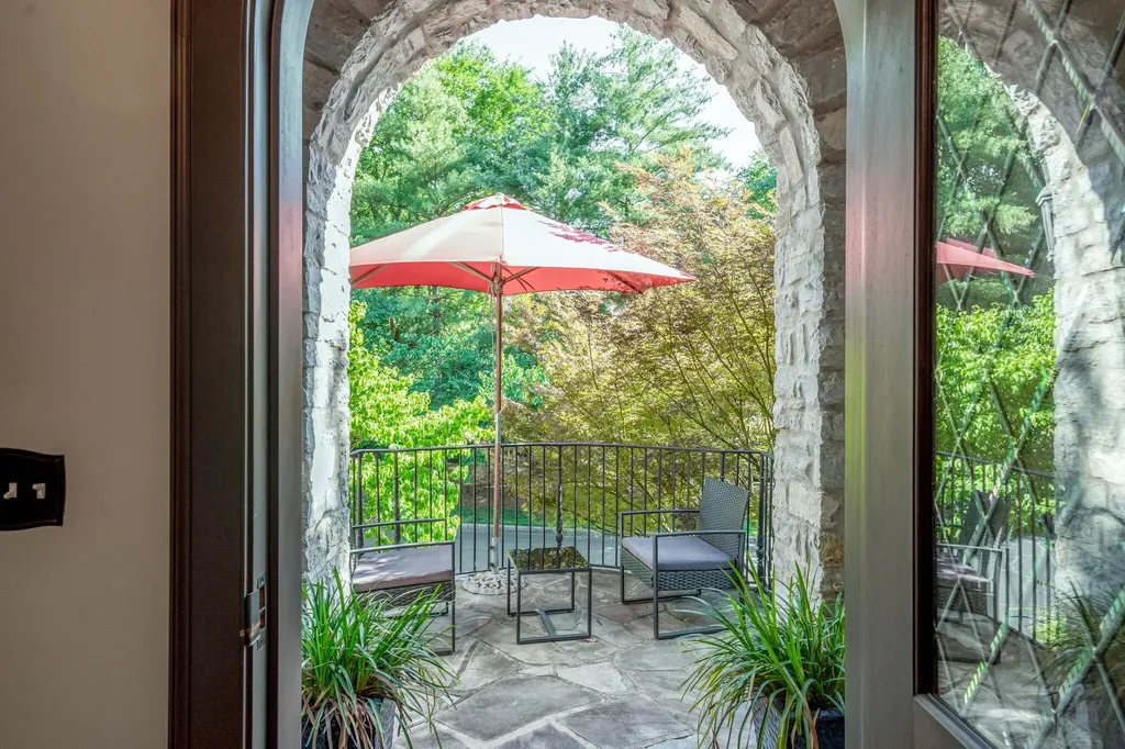 55 Whitworth Boulevard Nashville TN 37205