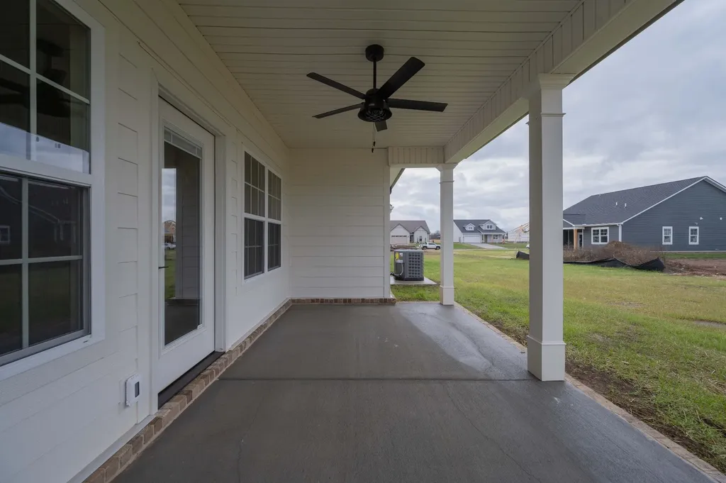 10118 Bighorn Lane Bell Buckle TN 37020