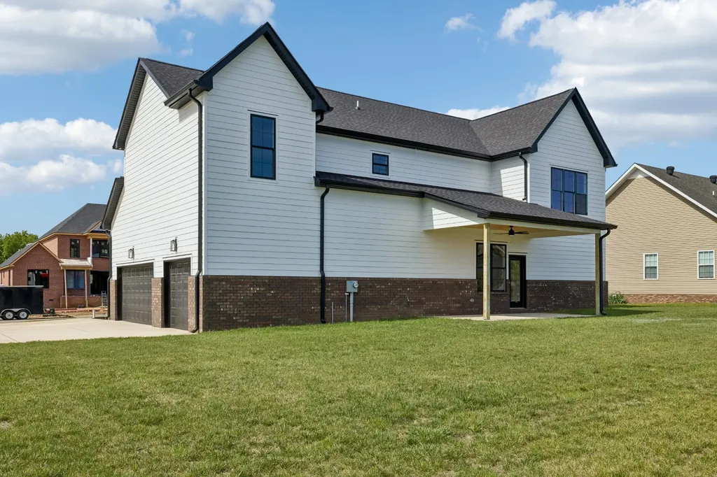 2457 Ellsworth Drive Clarksville TN 37043