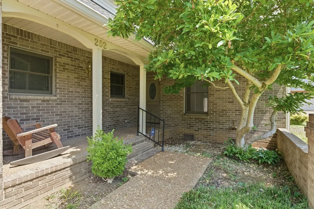 252 Newcastle Drive Murfreesboro TN 37129