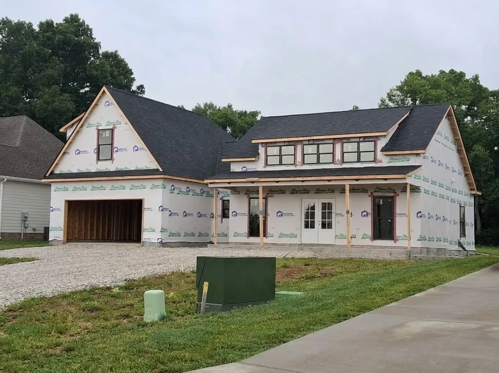 3213 Stonehorn Drive Bell Buckle TN 37020