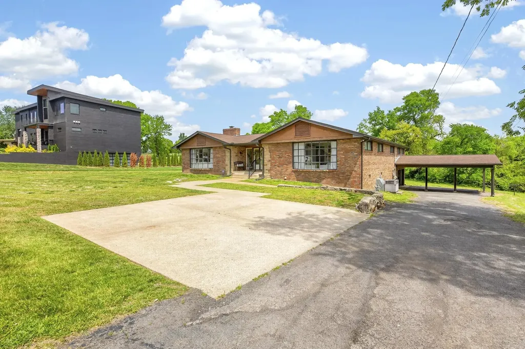 114 Fairways Drive Hendersonville TN 37075