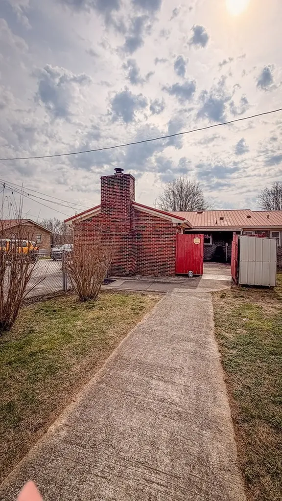 301 Mcquade Circle Mcminnville TN 37110