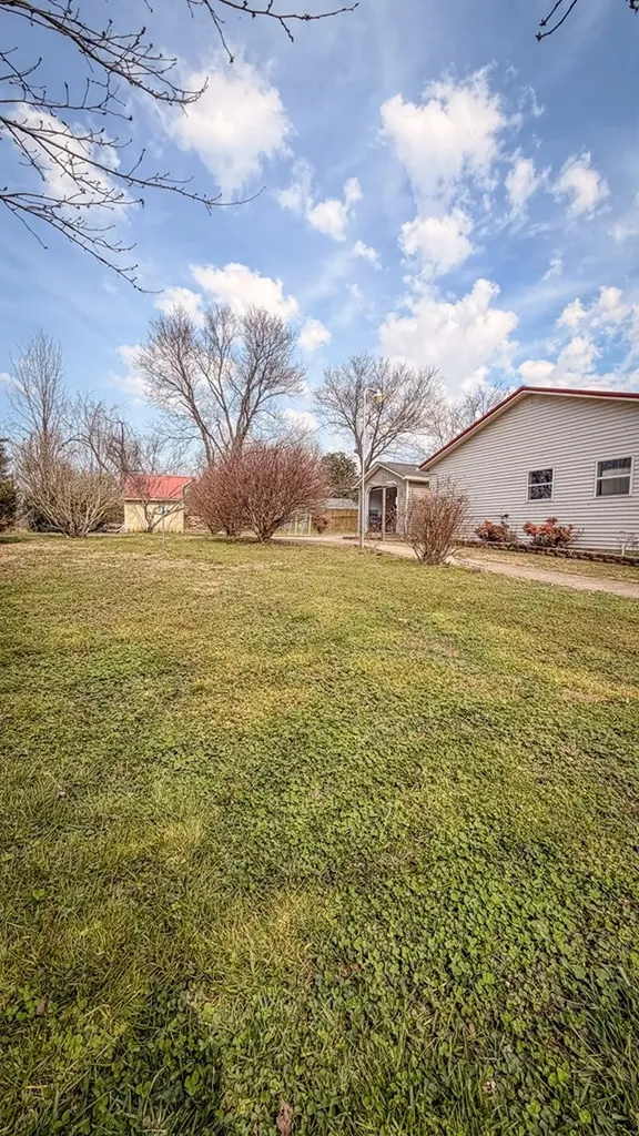 301 Mcquade Circle Mcminnville TN 37110