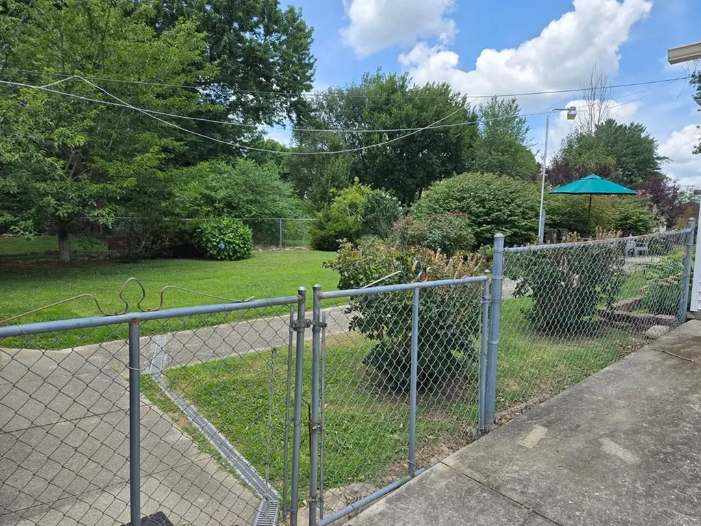301 Mcquade Circle Mcminnville TN 37110