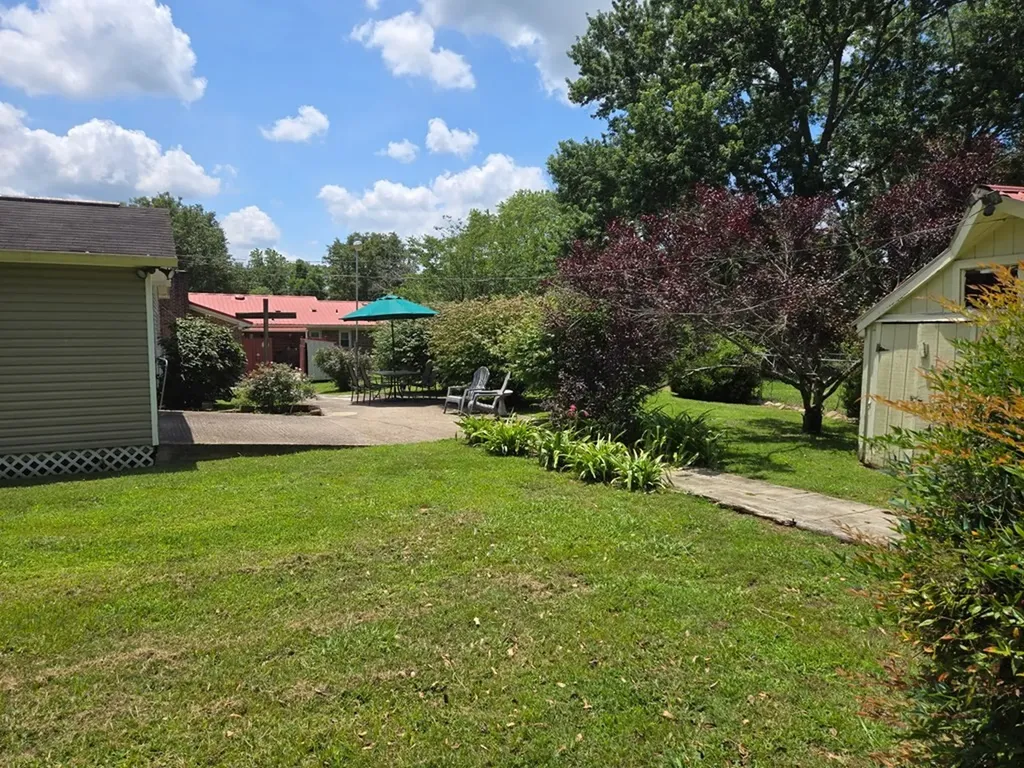 301 Mcquade Circle Mcminnville TN 37110