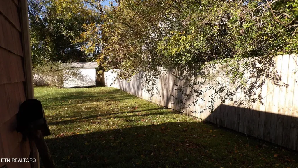20 Penny Lane Crossville TN 38555