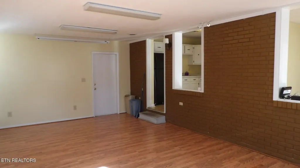 20 Penny Lane Crossville TN 38555
