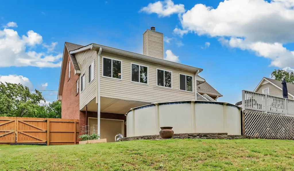 1020 Foxmoor Drive Clarksville TN 37042