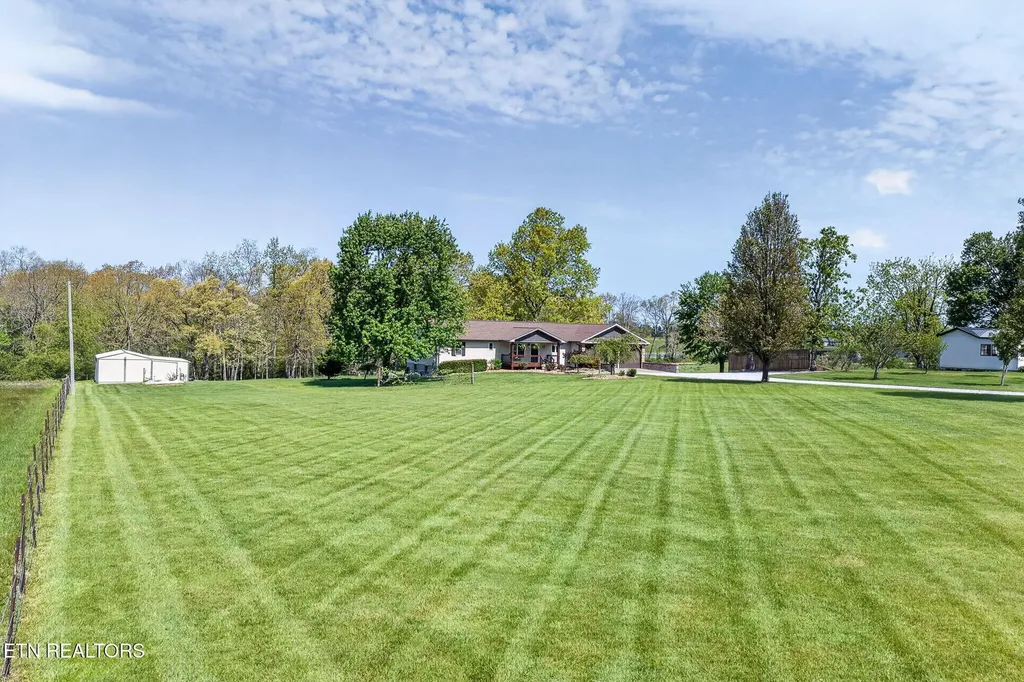 7668 Plateau Road Crossville TN 38571