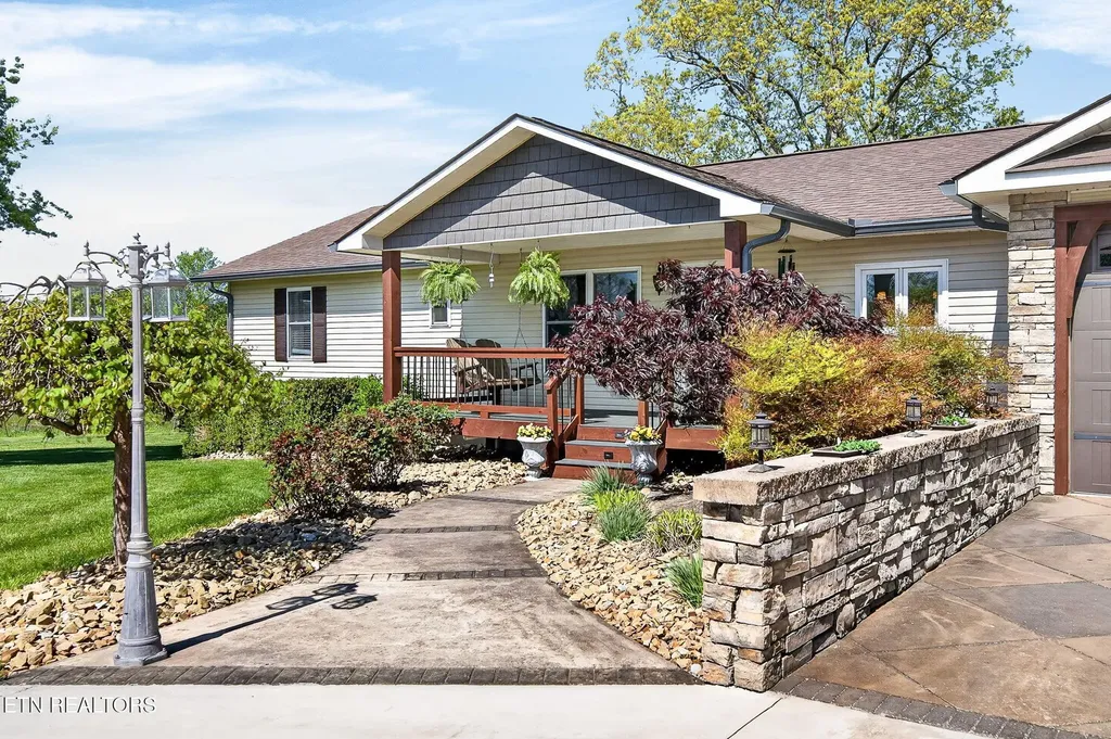7668 Plateau Road Crossville TN 38571