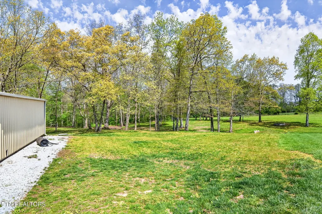 7668 Plateau Road Crossville TN 38571